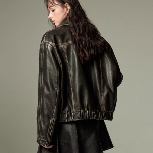 Chic Leather Pleated Skirt for Y2K Aesthetic and Grunge Style Outfits