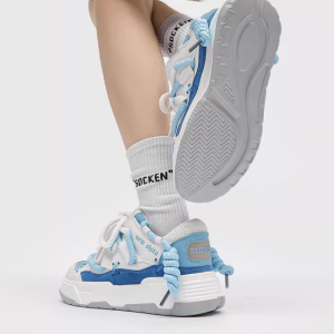 Chunky Y2K Platform Sneakers for Retro Aesthetic Outfits and Comfy Everyday Wear