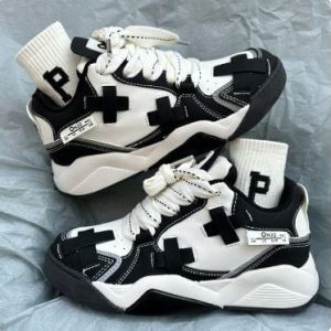 Retro Y2K Sneakers: Trendy Footwear for Y2K Fashion Lovers and Aesthetic Enthusiasts