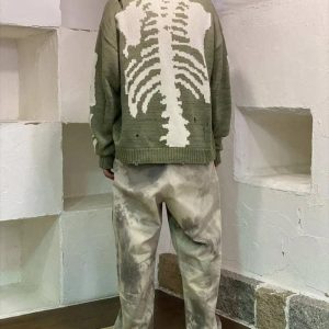 Skeleton Y2K Sweater: Embrace Grunge Aesthetic with Cozy Vintage Vibes