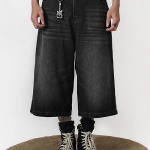 Trendy Black Cargo Jorts for Men - Y2K Style with Grunge Aesthetic Vibes