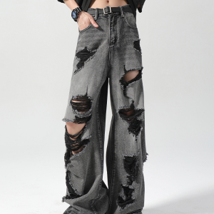 Trendy Black Y2K Jeans for a Chic Grunge Aesthetic and Effortless Style