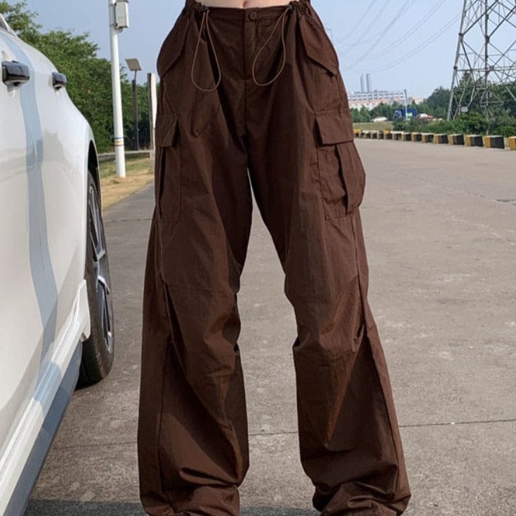 Trendy Brown Y2K Cargo Pants for a Chic Grunge Aesthetic Look