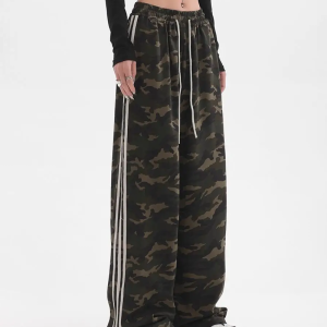 Trendy Camo Sweatpants for Women - Y2K Style Comfy Cargo Pants for Aesthetic Outfits