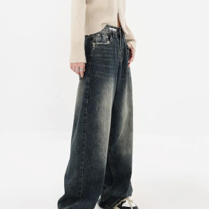 Trendy High Waisted Baggy Jeans for Y2K Aesthetic and Grunge Style Outfits