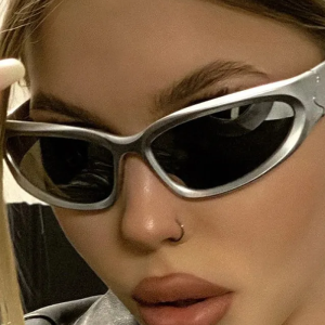 Trendy Silver Y2K Sunglasses for a Chic Aesthetic Look and Retro Vibe