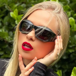 Trendy Y2K Chunky Sunglasses for a Bold Coquette Aesthetic Look