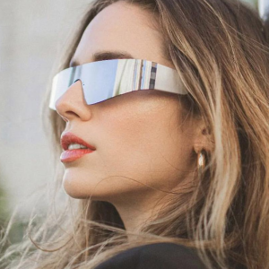 Trendy Y2K Reflective Sunglasses for Aesthetic Outfits and Grunge Style Looks