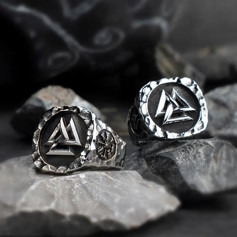 Vintage Y2K Pyramid Ring - Retro Aesthetic Jewelry for Unique Style Lovers