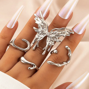 Y2K Aesthetic Butterfly Ring in Silver - Cute Coquette Style Jewelry for Trendy Looks