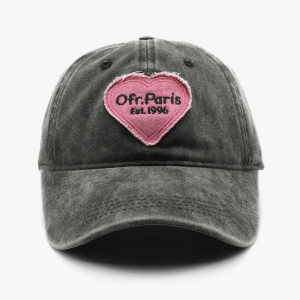 Y2K Aesthetic Heart Baseball Cap - Cute Coquette Style Accessory for Trendy Outfits