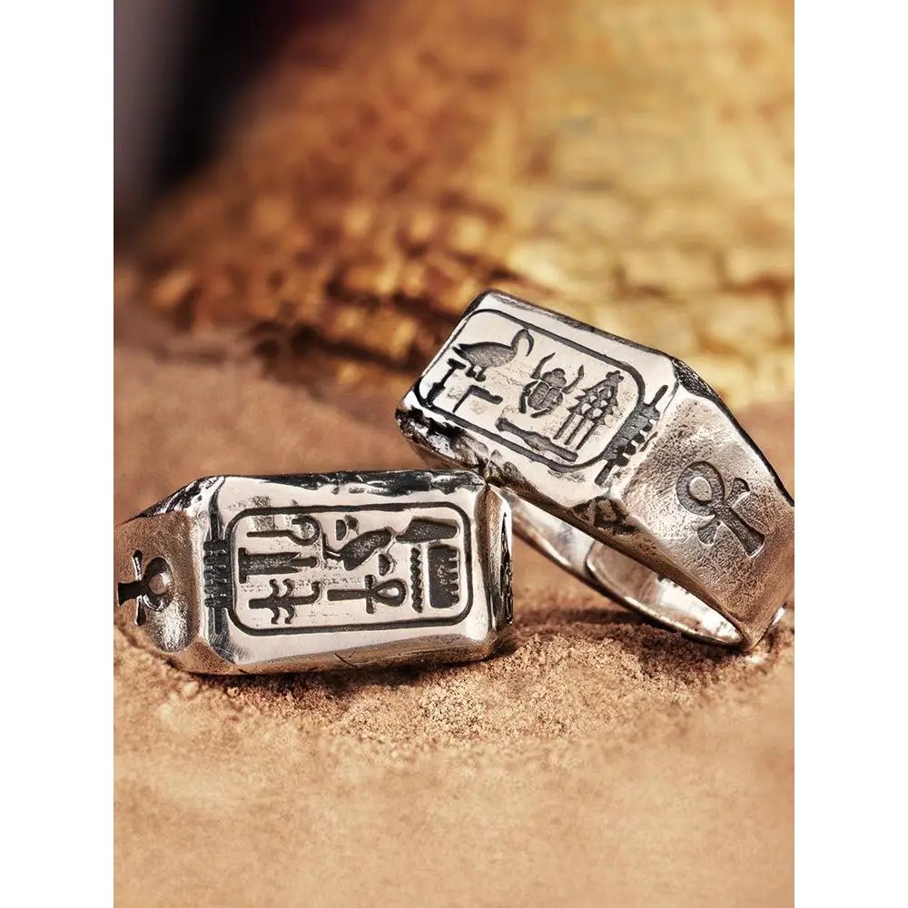 Y2K Anubis Ring - Vintage Egyptian Pharaoh Jewelry for Aesthetic Fashion Lovers