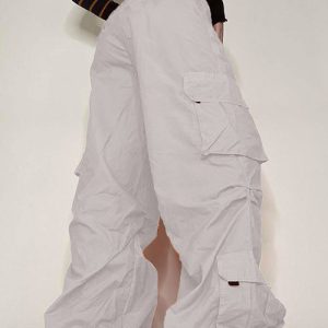 Y2K Baggy Pants: Trendy Grunge Style for Effortless Aesthetic Outfits