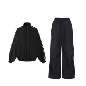 Y2K Black Tracksuit: Trendy Grunge Aesthetic Outfit for Ultimate Comfort and Style