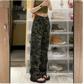 Y2K Camo Cargo Pants for Trendy Grunge Aesthetic Outfits and Vintage Style Looks