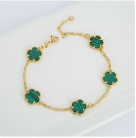 Y2K Clover Charm Bracelet - Trendy Coquette Aesthetic Jewelry for Y2K Fashion Lovers