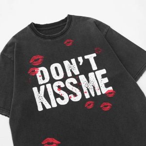 Y2K Don't Kiss Me Graphic Tee - Trendy Coquette Aesthetic Top for Y2K Fashion Lovers