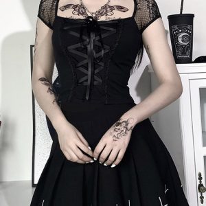 Y2K Grunge Aesthetic Goth Shirt for Women - Vintage-Inspired Dark Fashion Top