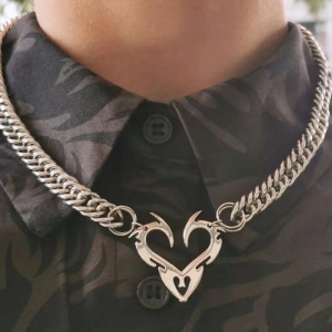 Y2K Heart Necklace: Cute Coquette Aesthetic Jewelry for Y2K Fashion Lovers