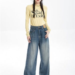 Y2K High-Waisted Blue Jeans for Vintage Aesthetic Outfits and Everyday Style