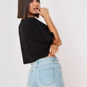 Y2K Style Navel-Baring Crop Top for Trendy Outfits and Aesthetic Looks