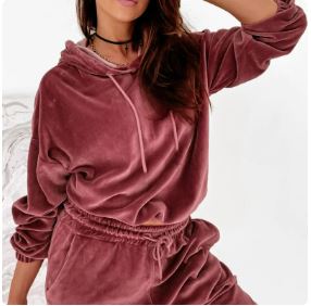 Y2K Velour Tracksuit: Retro Chic for Coquette Aesthetic and Comfy Street Style