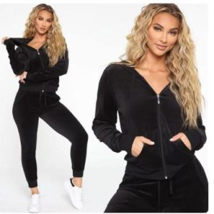 Y2K Velvet Tracksuit: Cozy Retro Aesthetic Outfit for Y2K Fashion Lovers